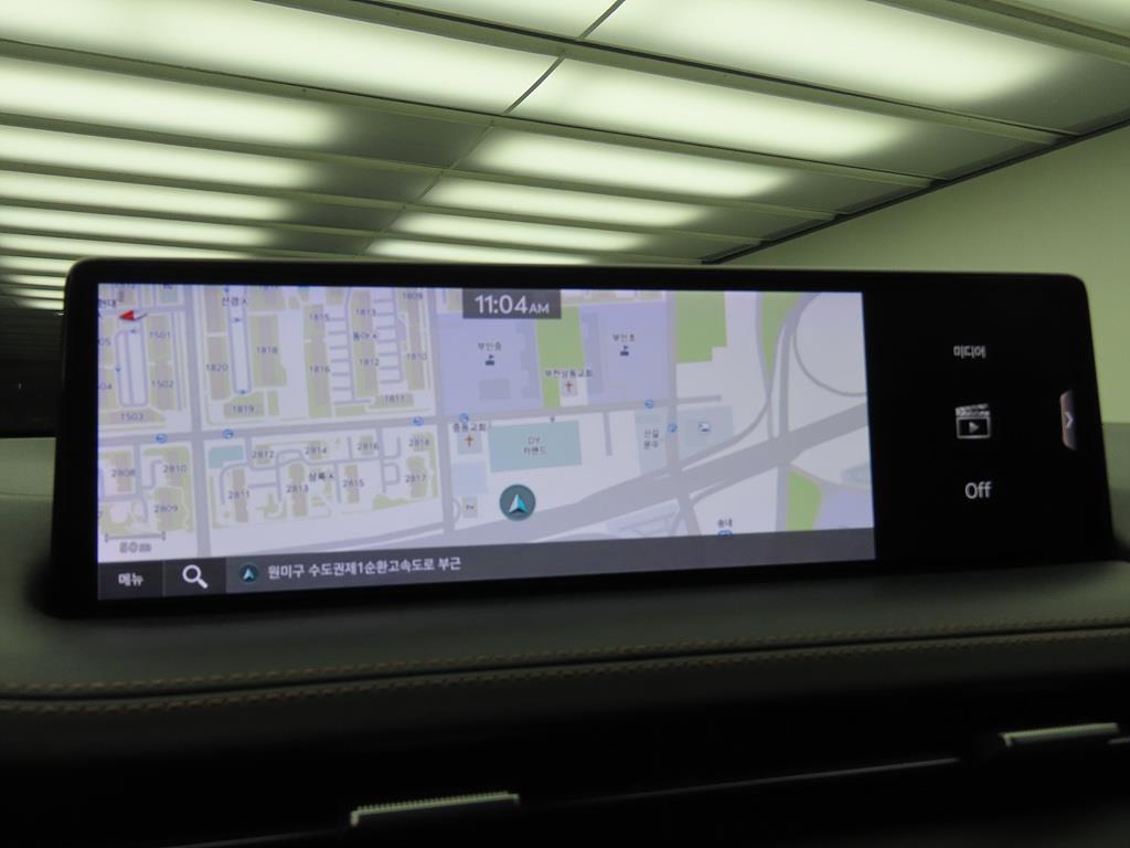 Genesis GV70 - Vista 11