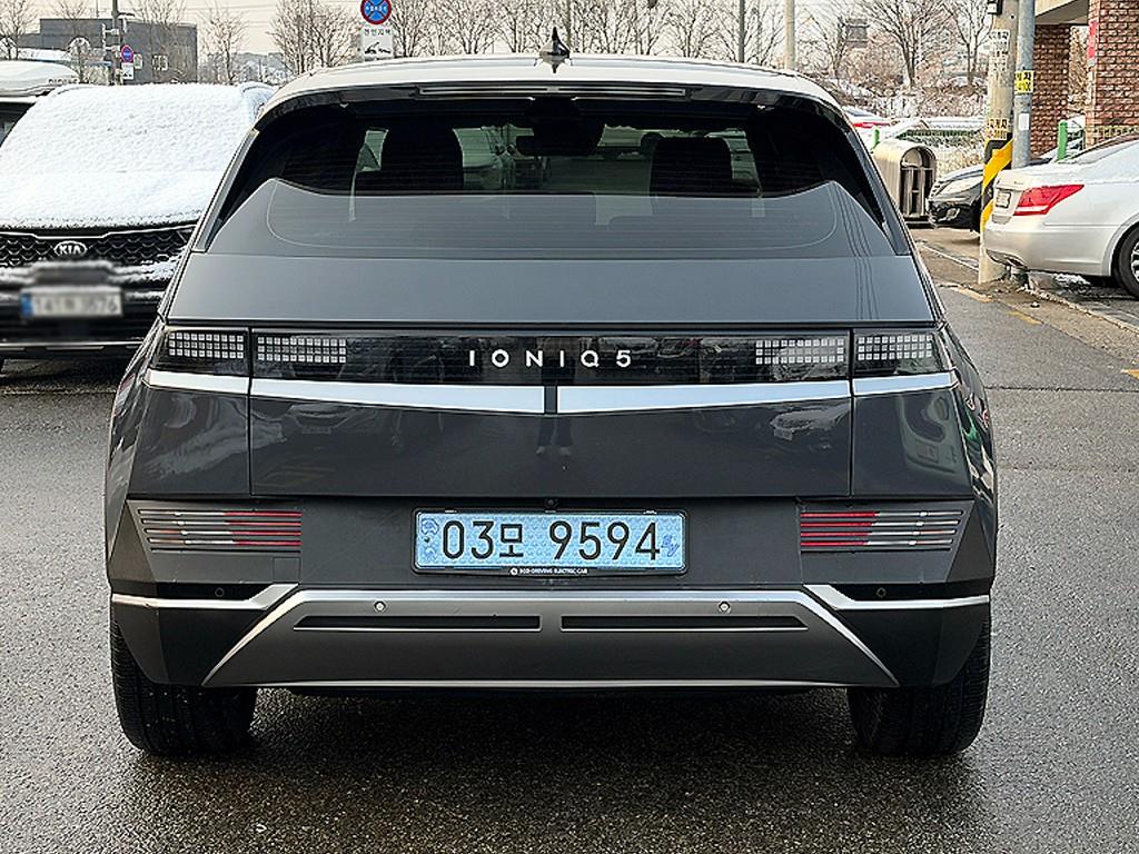 HYUNDAI Ioniq 5 - Vista 4