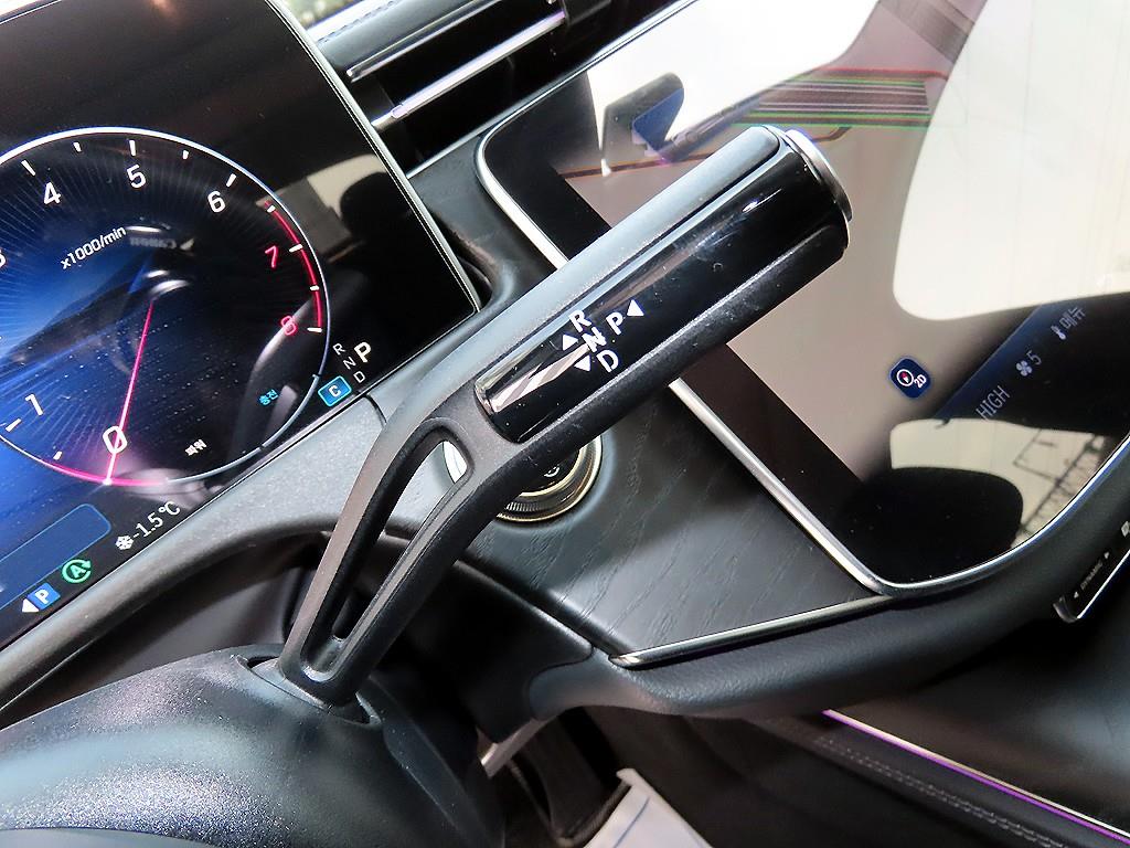 Mercedes Benz E class - Vista 10