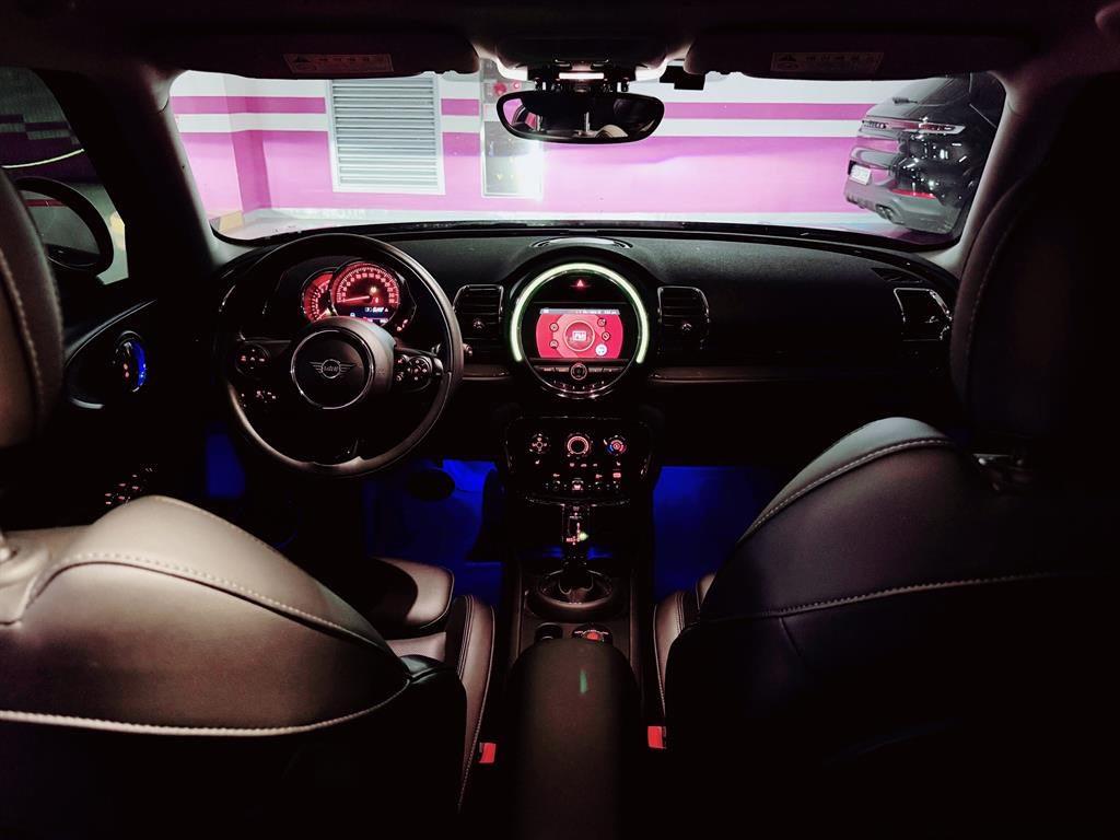 Mini Clubman - Vista 5