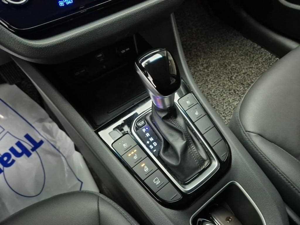 HYUNDAI Ioniq - Vista 8