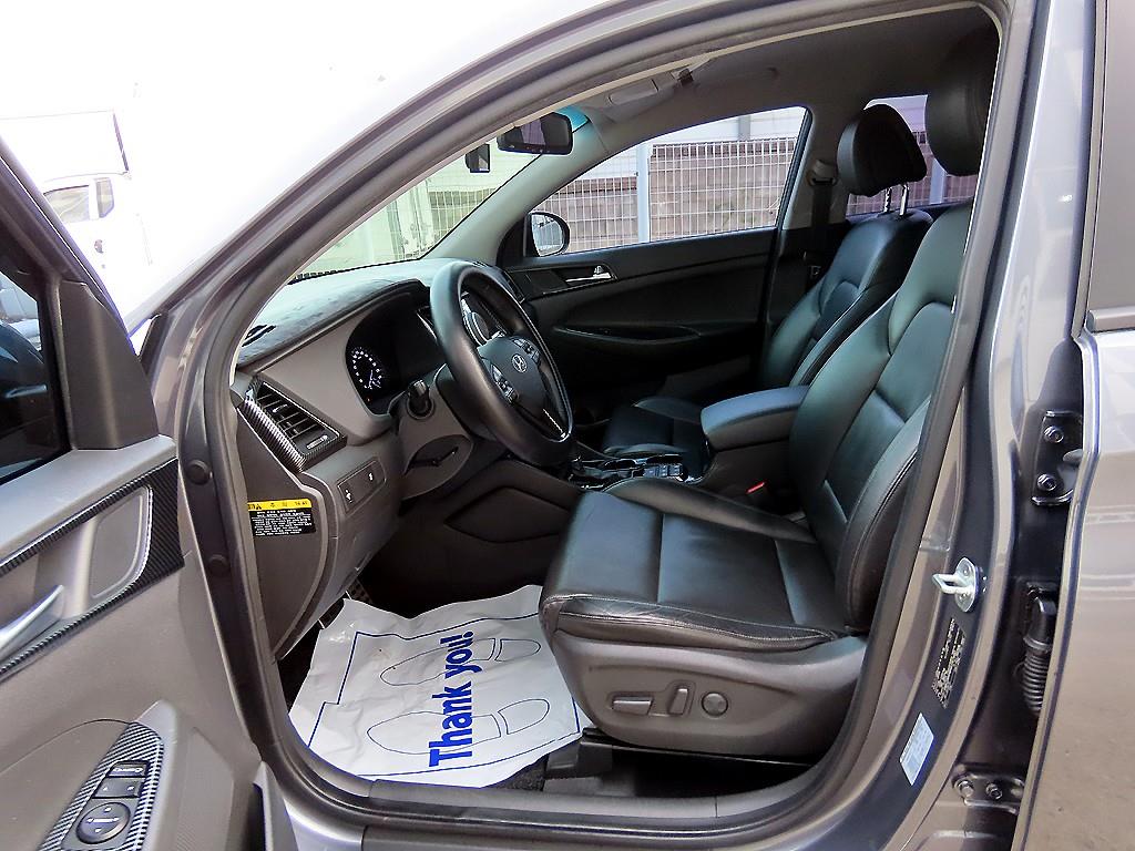 HYUNDAI Tucson - Vista 5