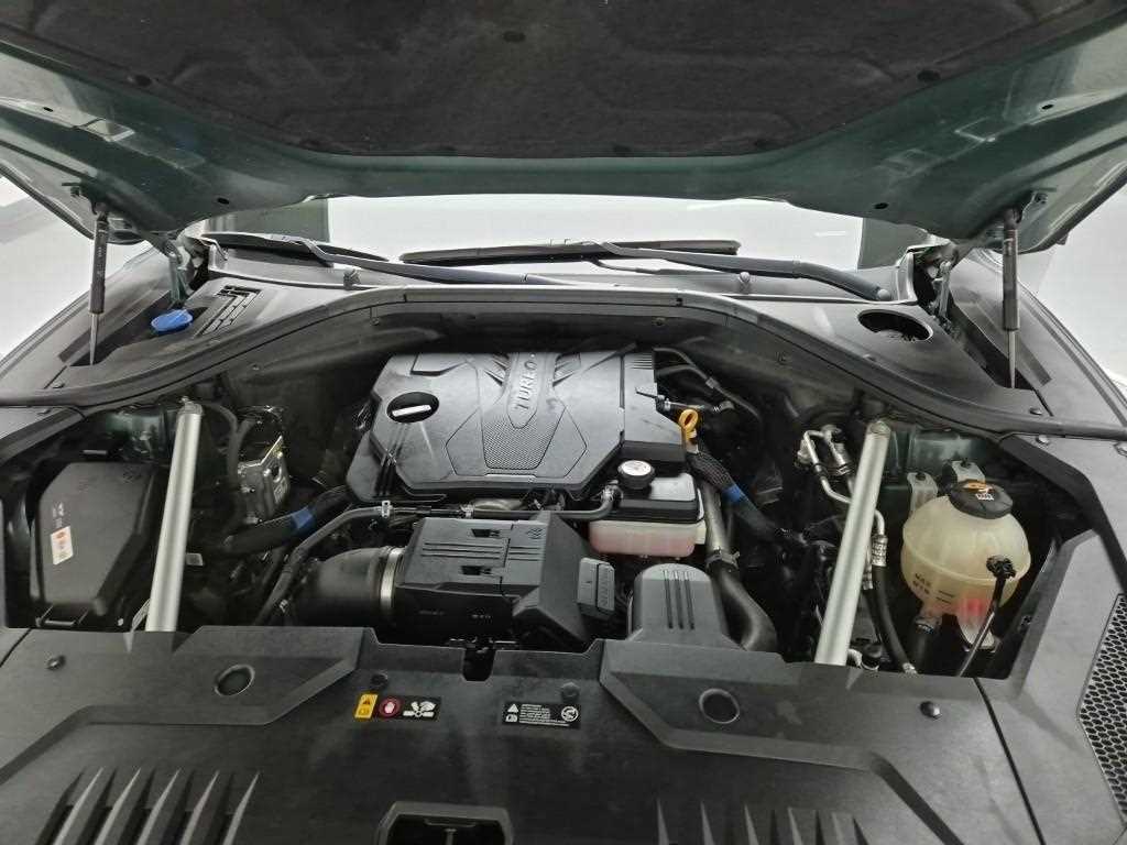 Genesis GV70 - Vista 5