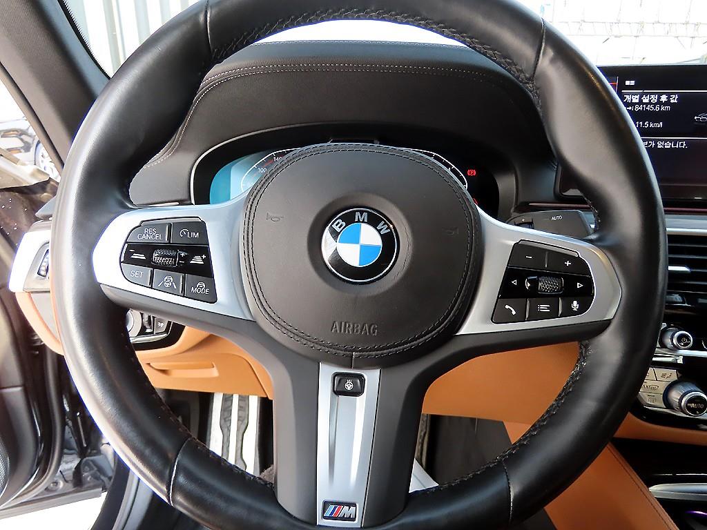 BMW 5 Series - Vista 8