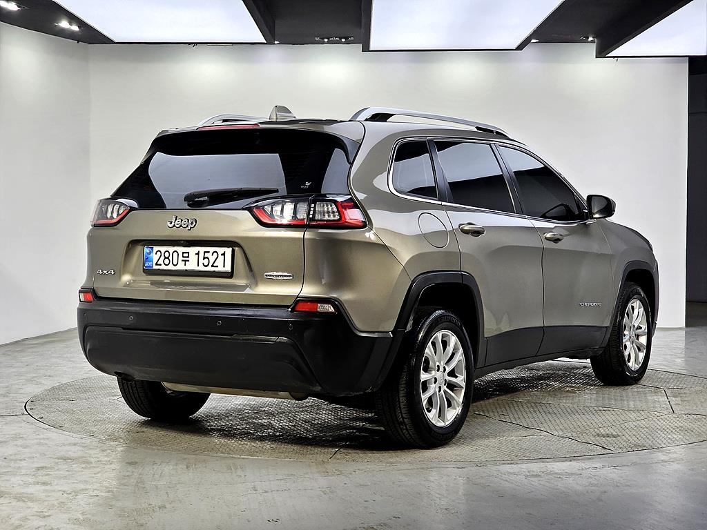 Jeep Cherokee - Vista 4