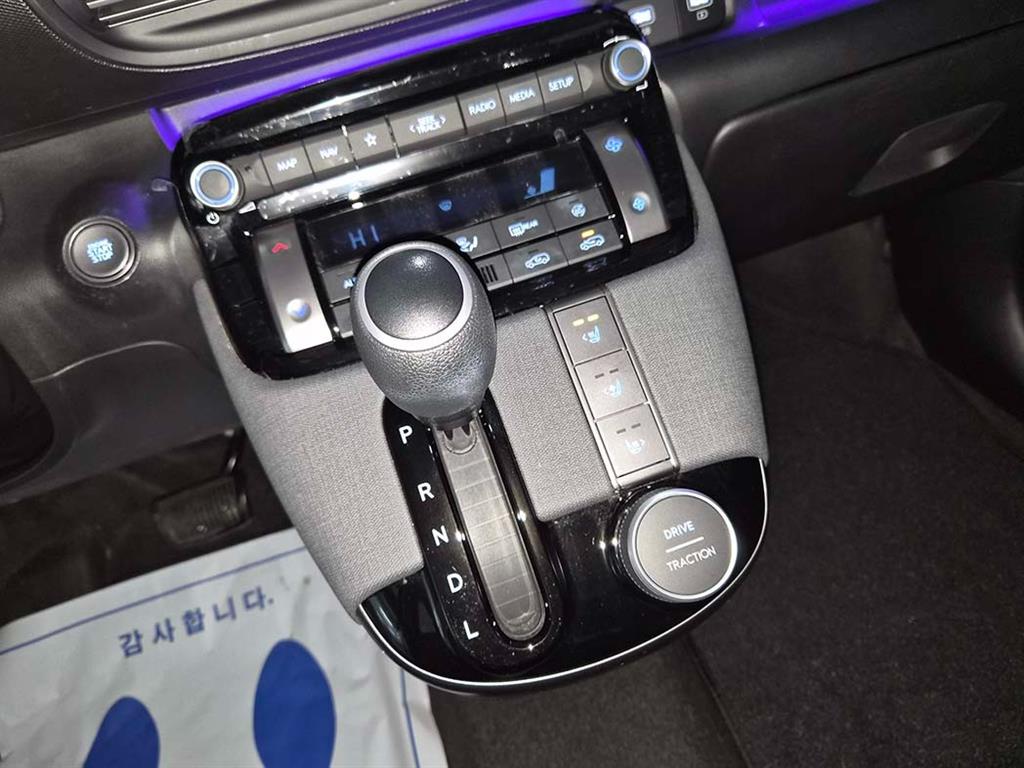 HYUNDAI Casper - Vista 10