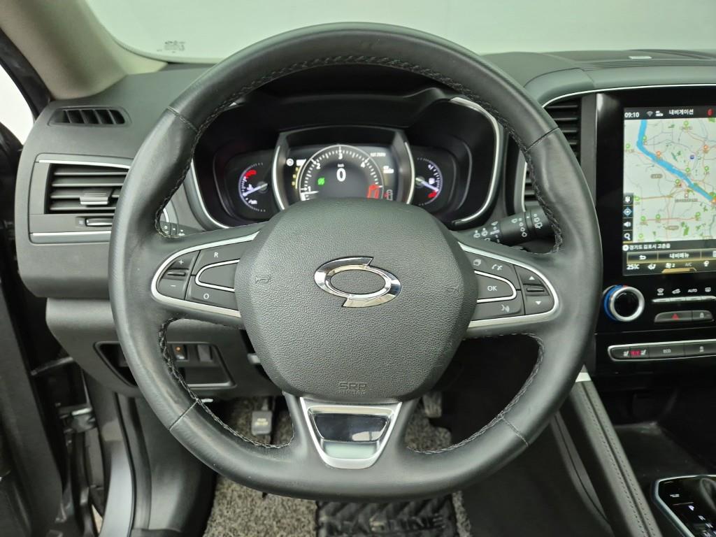 SAMSUNG QM6 - Vista 9