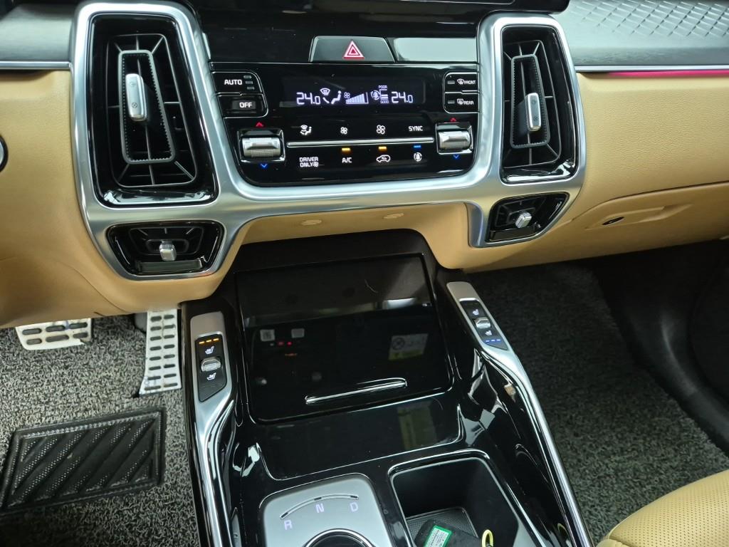 KIA Sorento - Vista 10