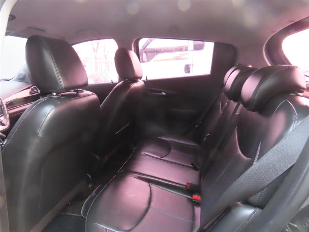 Chevrolet Spark - Vista 11