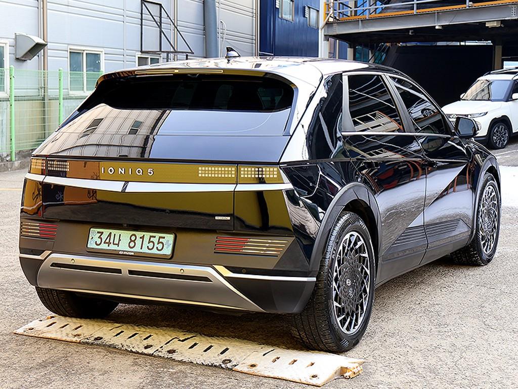 HYUNDAI Ioniq 5 - Vista 7