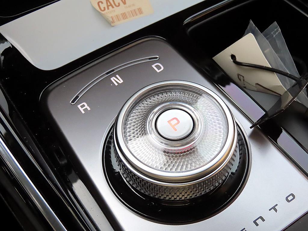 KIA Sorento - Vista 11