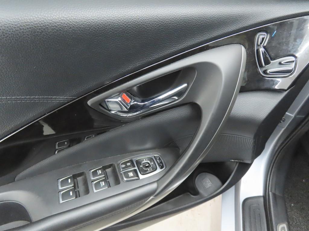 HYUNDAI Grandeur - Vista 9