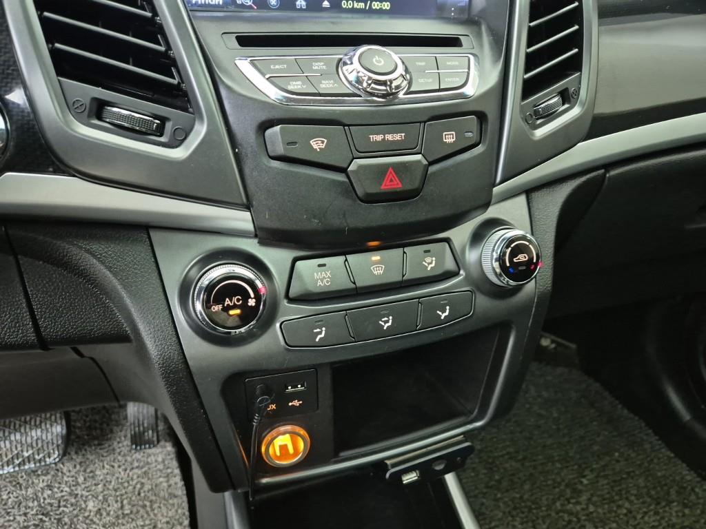 Ssangyong Korando - Vista 10