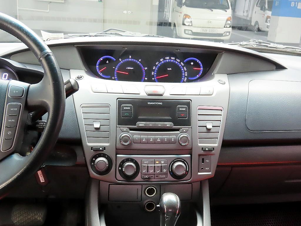 Ssangyong Korando - Vista 9