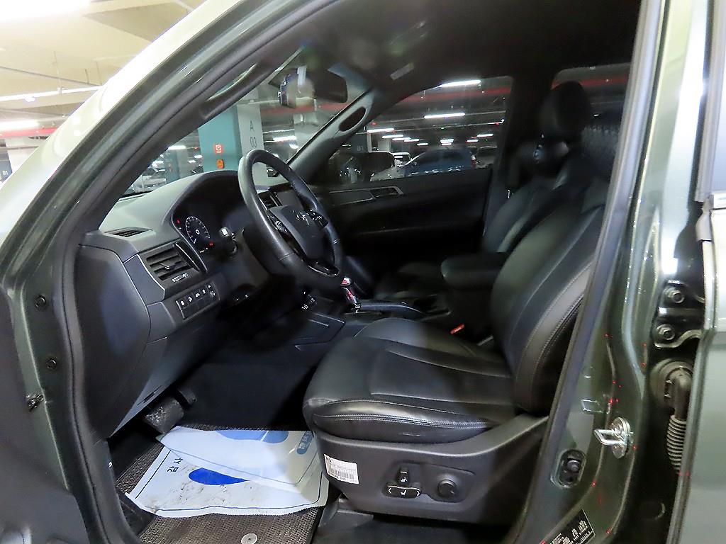 Ssangyong Rexton - Vista 6