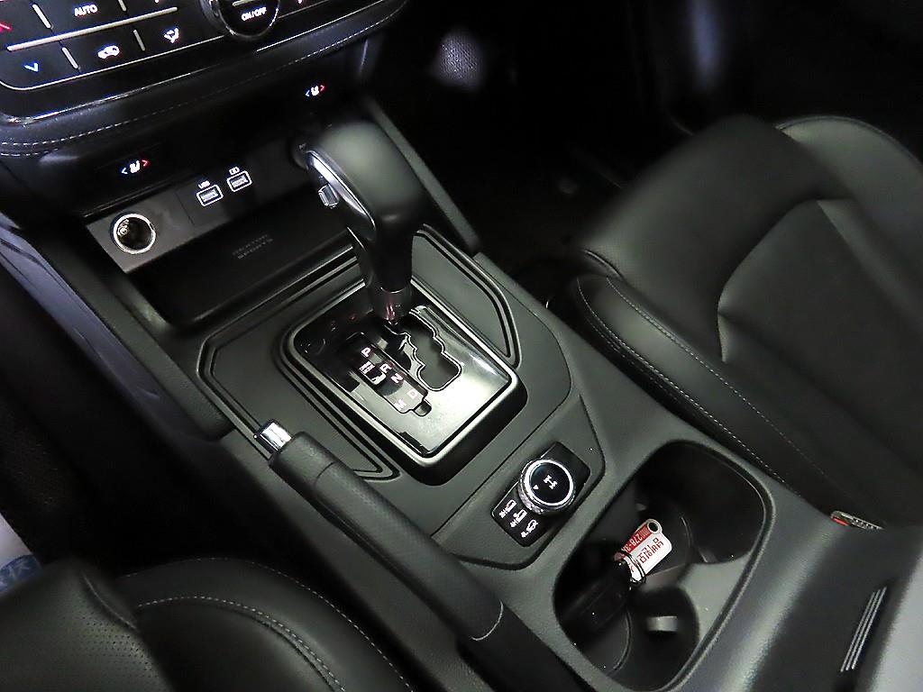 Ssangyong Rexton - Vista 12