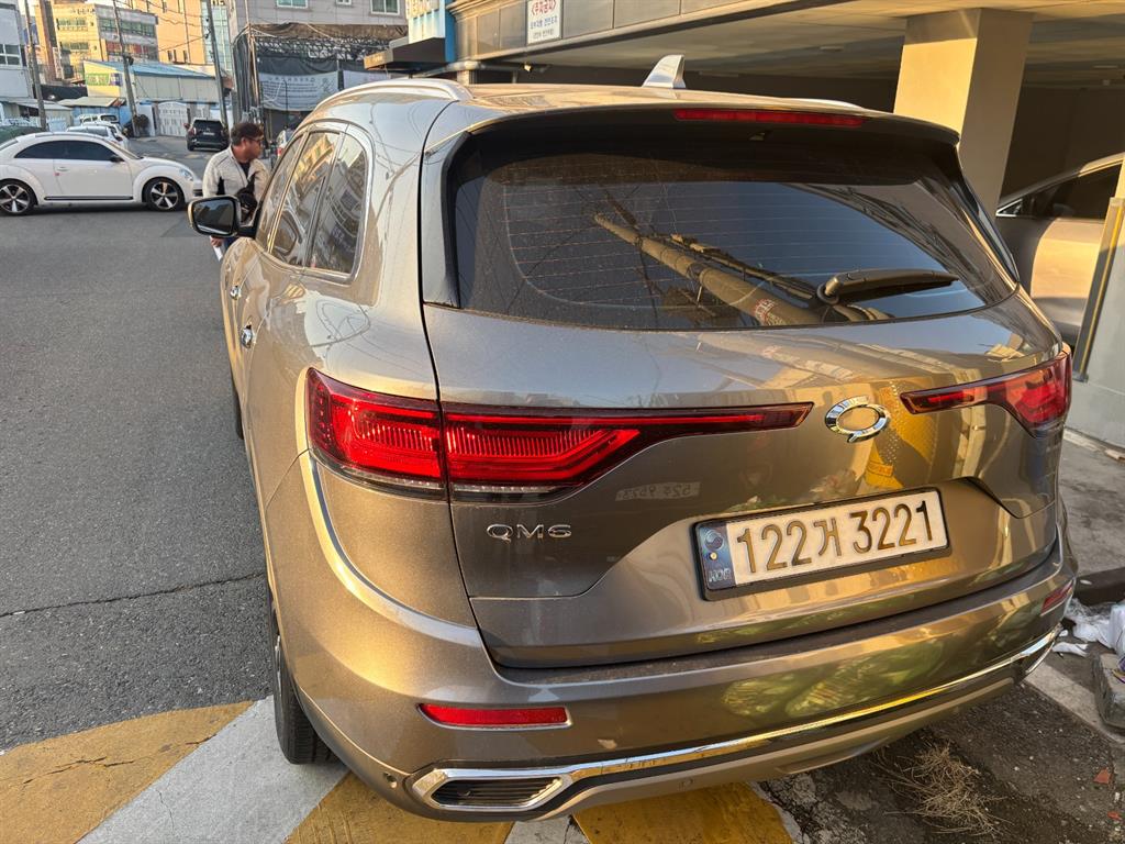 SAMSUNG QM6 - Vista 3