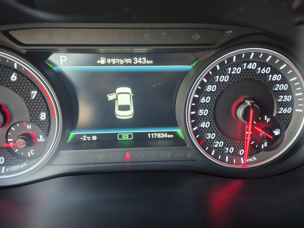 Genesis G70 - Vista 11