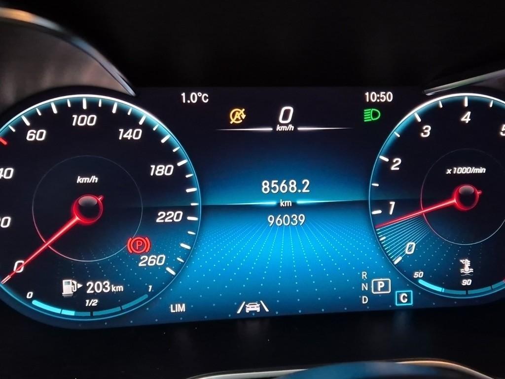 Mercedes Benz GLC Class - Vista 6