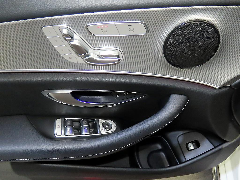 Mercedes Benz E class 2018 Blanco - Importación desde Corea - HF Imports Iquique - Foto 14