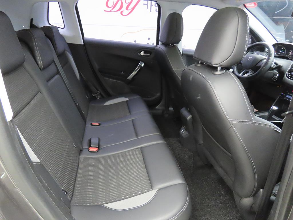 Peugeot 2008 - Vista 7