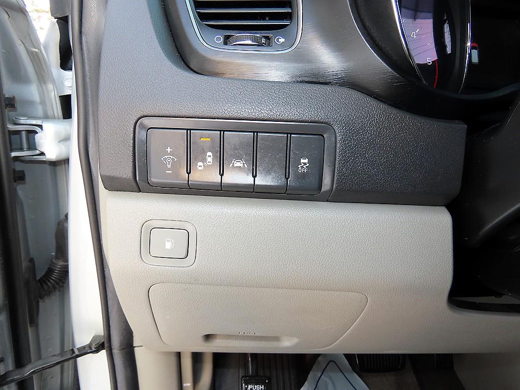 KIA Carnival 2018 Plateado - Importación desde Corea - HF Imports Iquique - Foto 13