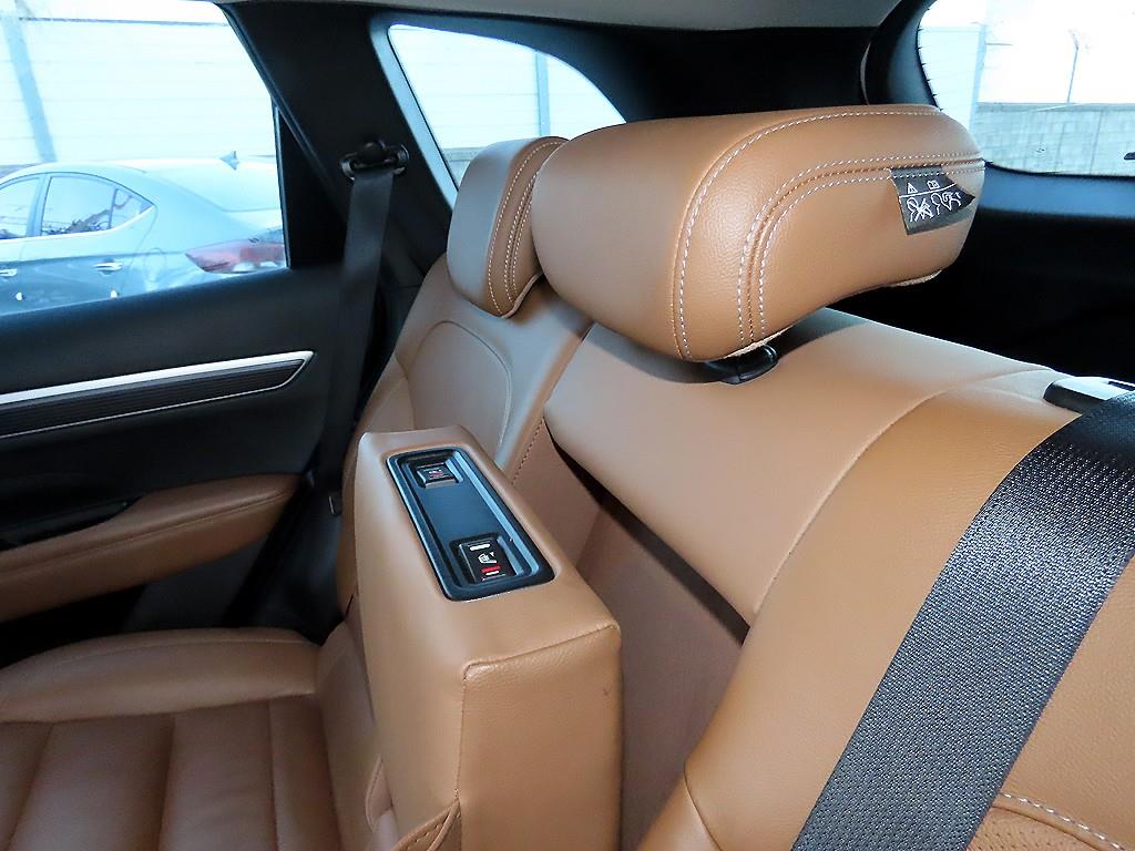 SAMSUNG QM6 2022 Blanco - Importación desde Corea - HF Imports Iquique - Foto 16