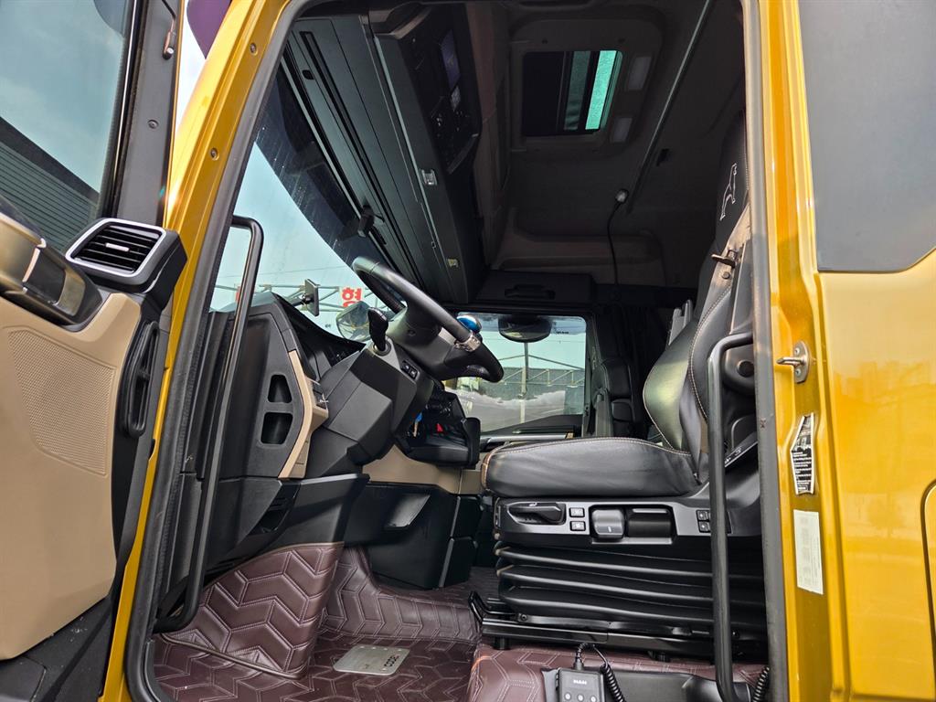 medium and large cargo Cargo - Vista 12