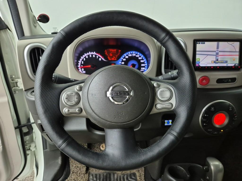 Nissan Cube - Vista 9