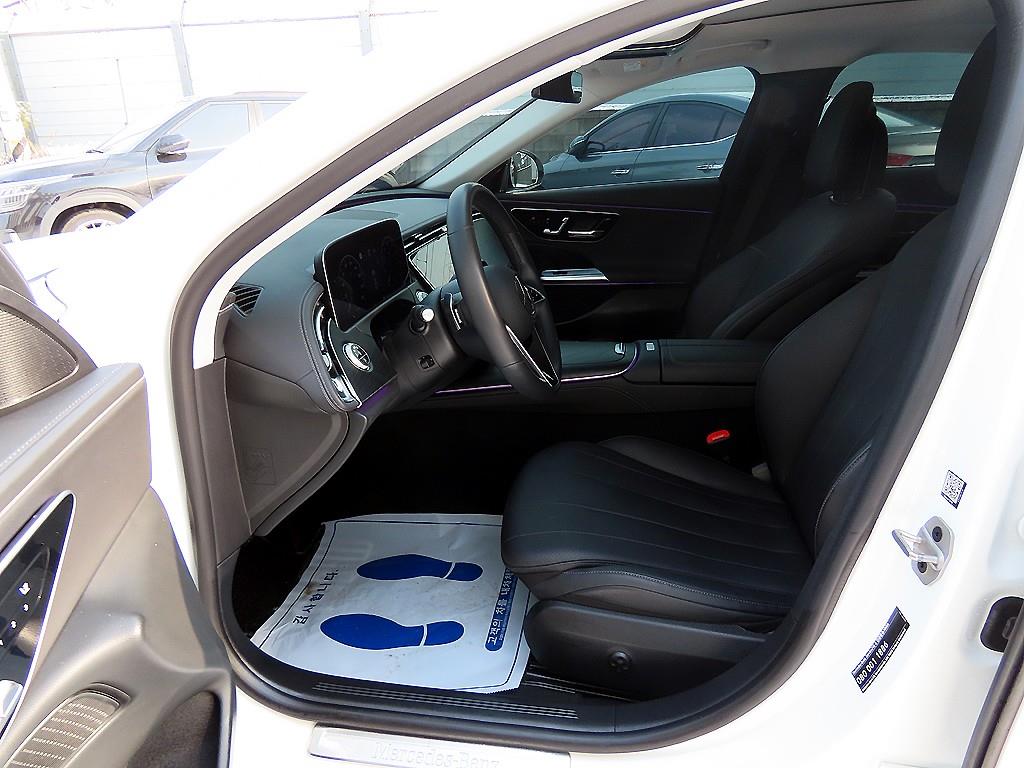 Mercedes Benz E class - Vista 5