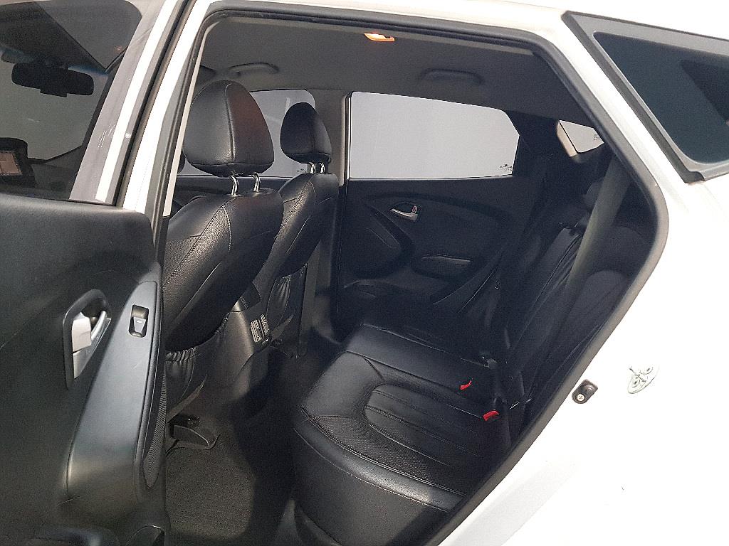 HYUNDAI Tucson - Vista 9