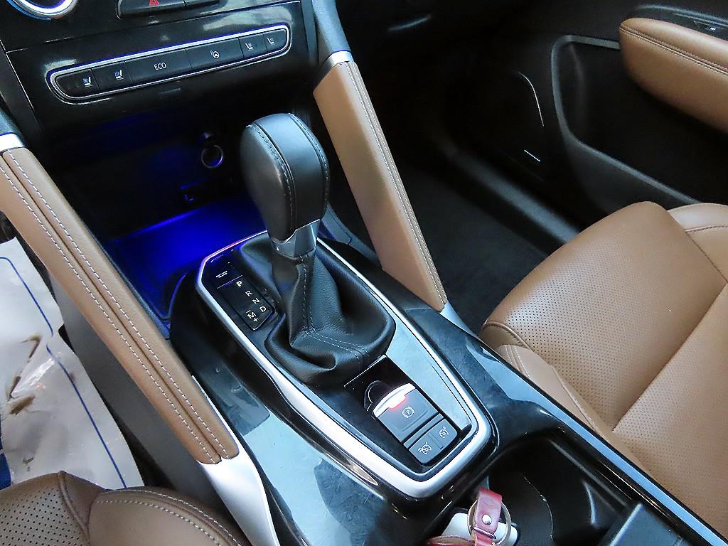 SAMSUNG QM6 - Vista 10