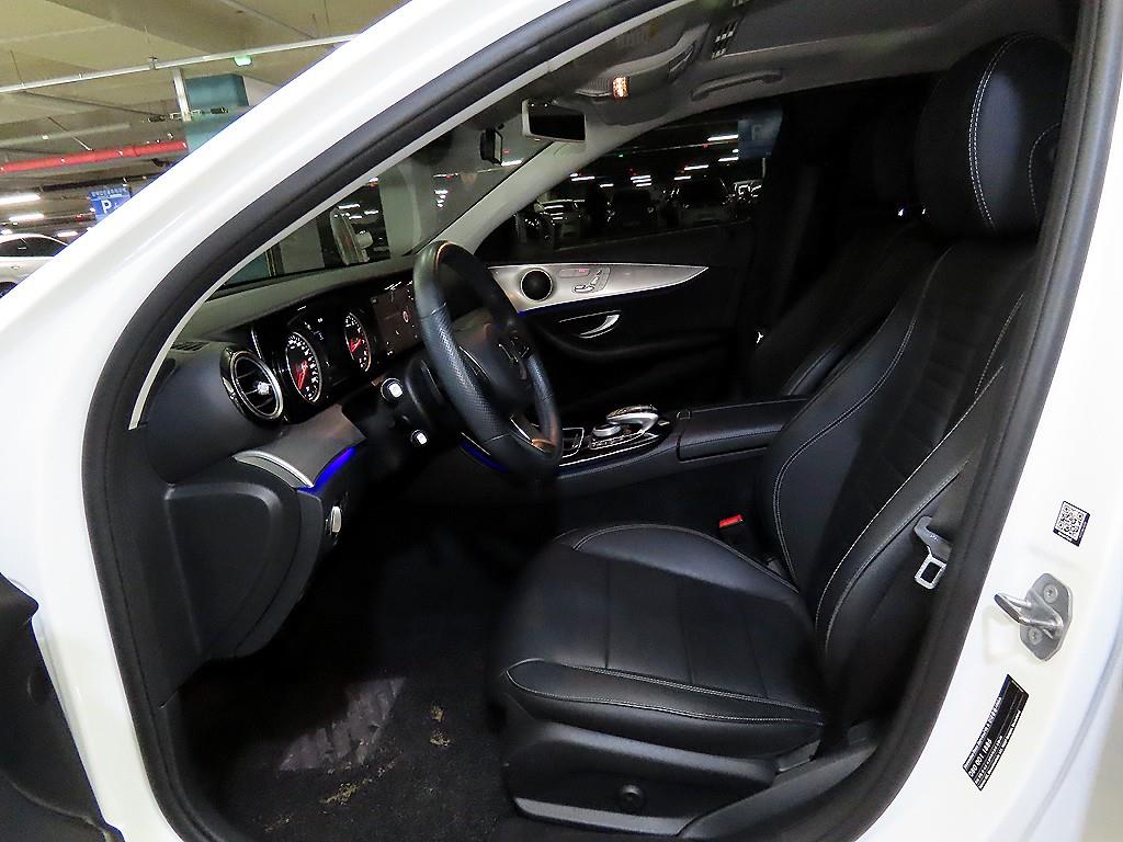 Mercedes Benz E class - Vista 6