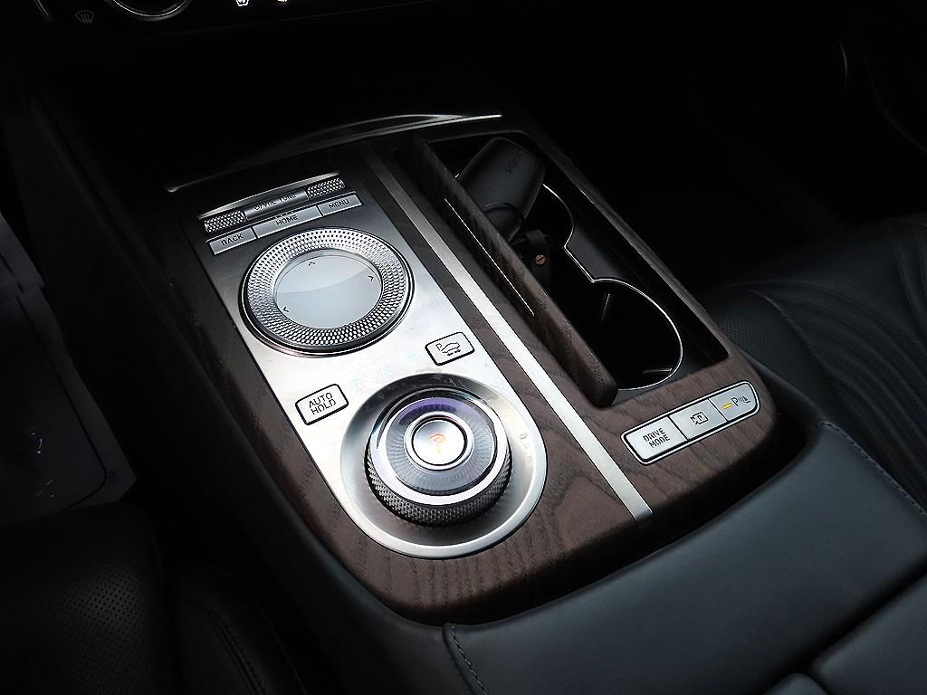 Genesis G80 - Vista 11