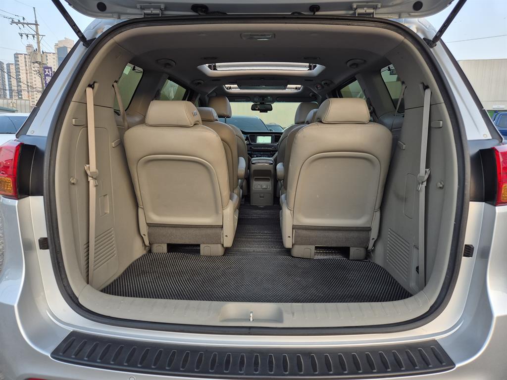 KIA Carnival 2015 Plateado - Importación desde Corea - HF Imports Iquique - Foto 19