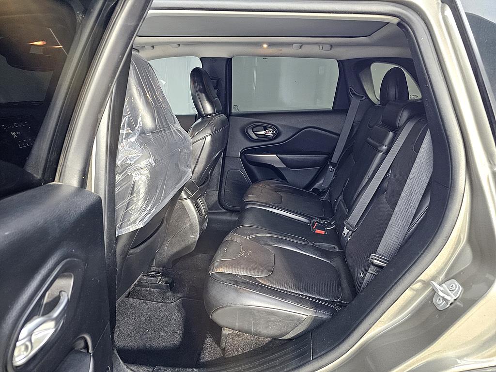 Jeep Cherokee - Vista 9