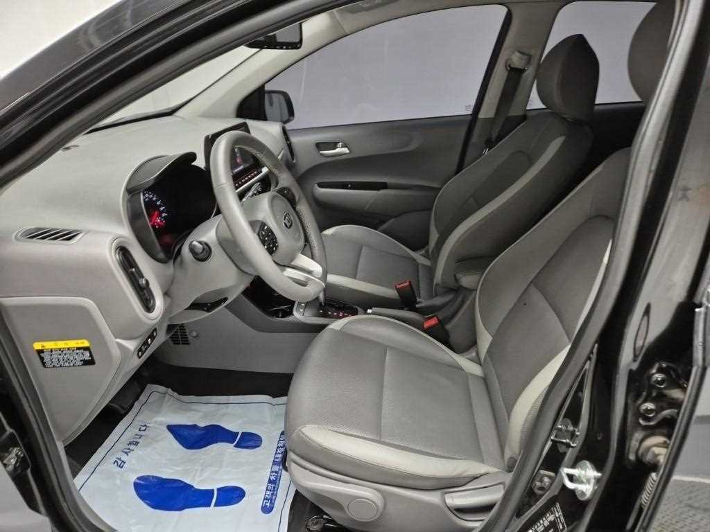 KIA Morning - Vista 11