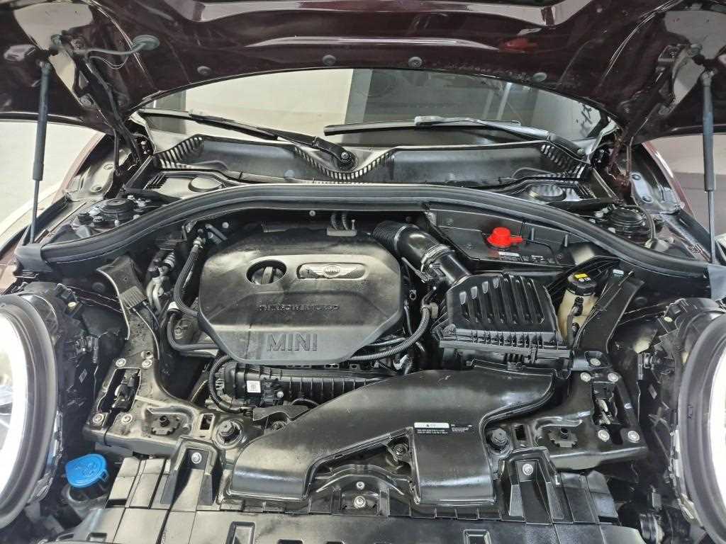 Mini Clubman - Vista 5