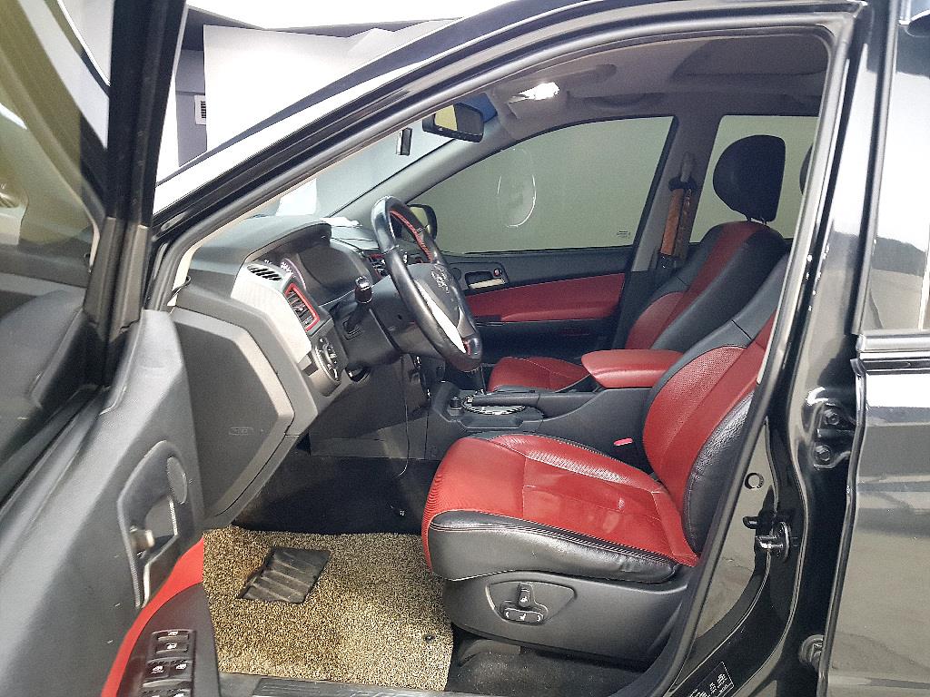 Ssangyong Korando - Vista 7