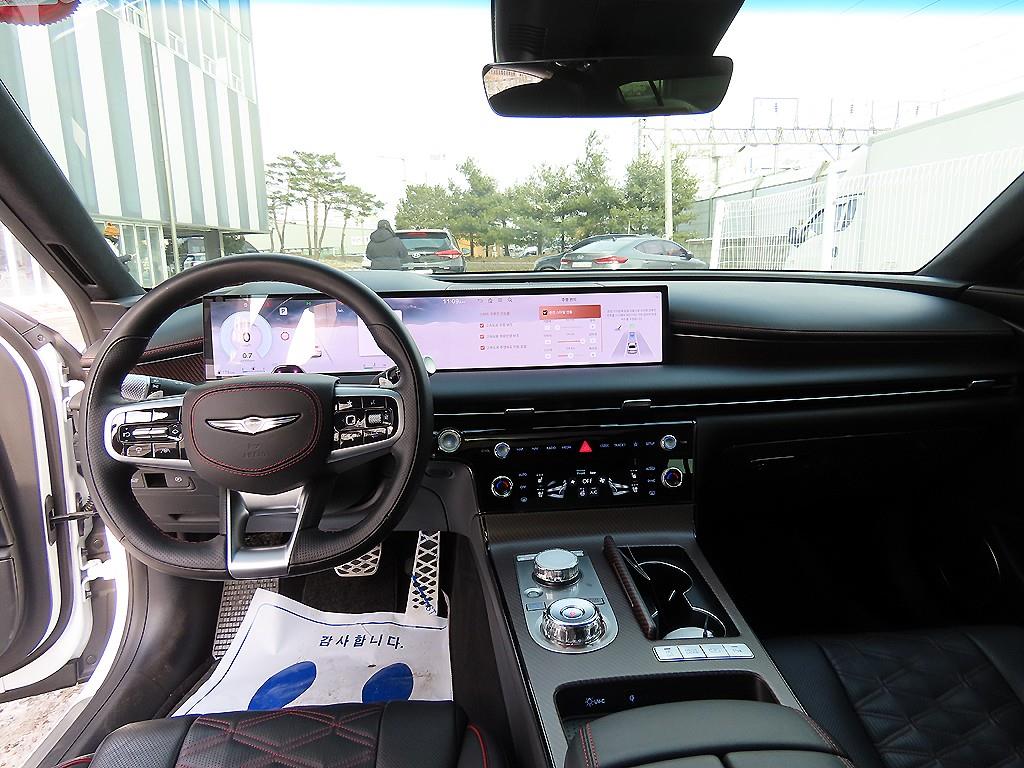 Genesis G80 - Vista 7