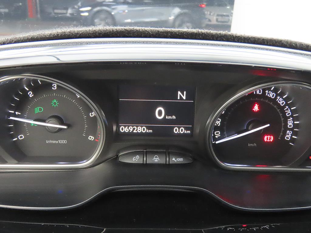 Peugeot 2008 - Vista 12