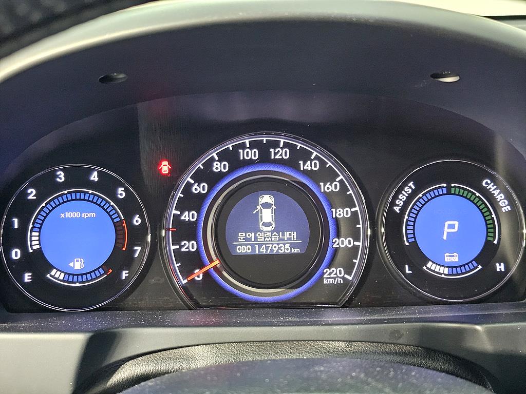 HYUNDAI Avante - Vista 6