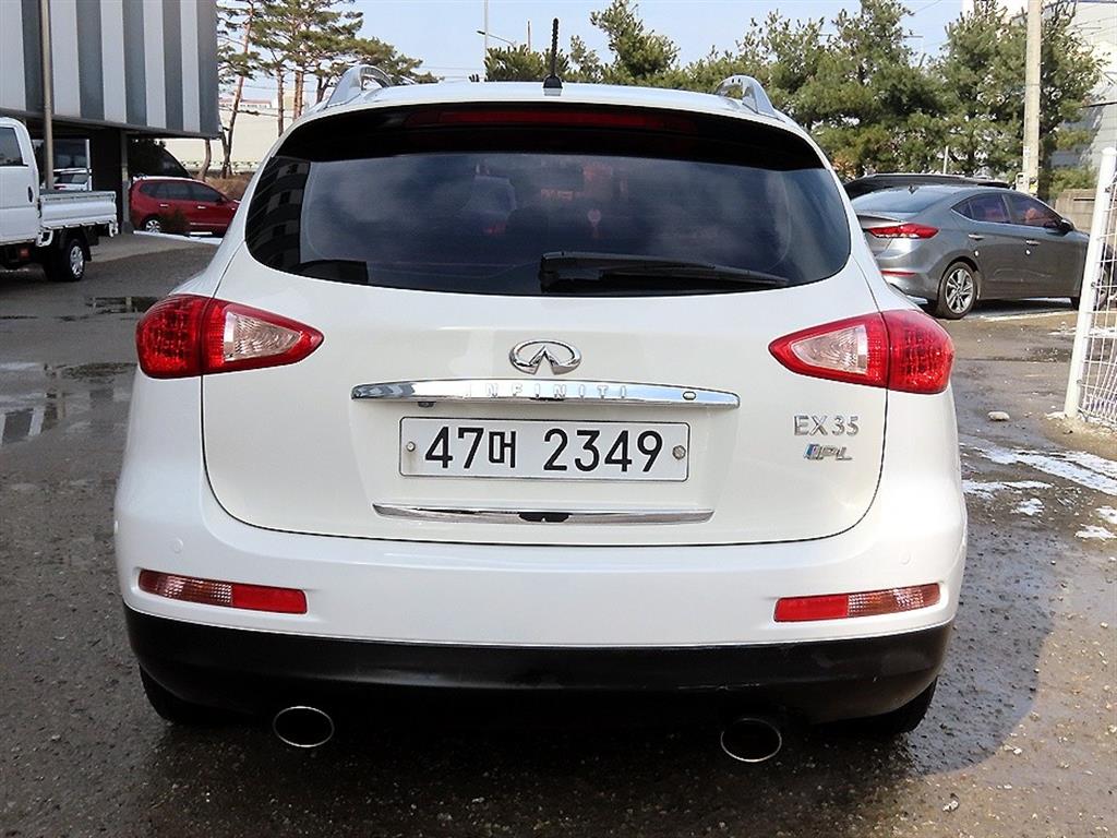 Infiniti EX - Vista 4