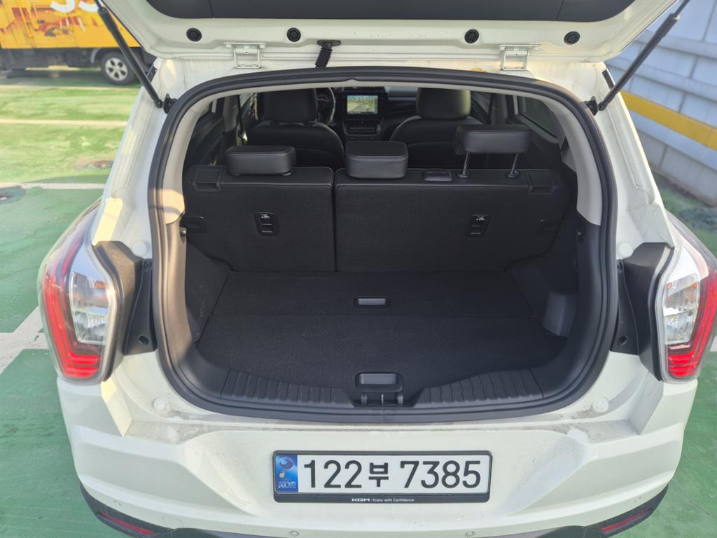 Ssangyong Tivoli - Vista 5