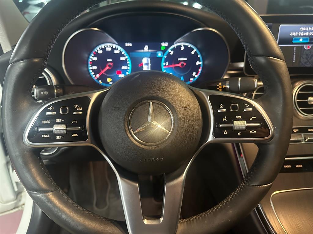 Mercedes Benz C Class - Vista 12