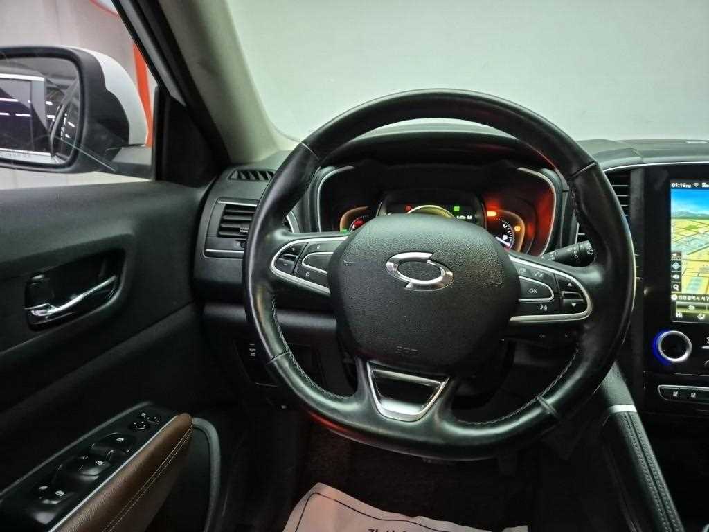 SAMSUNG QM6 - Vista 9