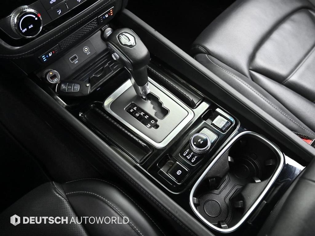 Ssangyong Rexton - Vista 9