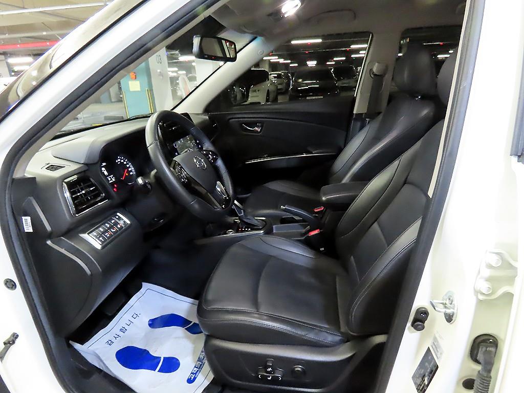 Ssangyong Tivoli - Vista 6