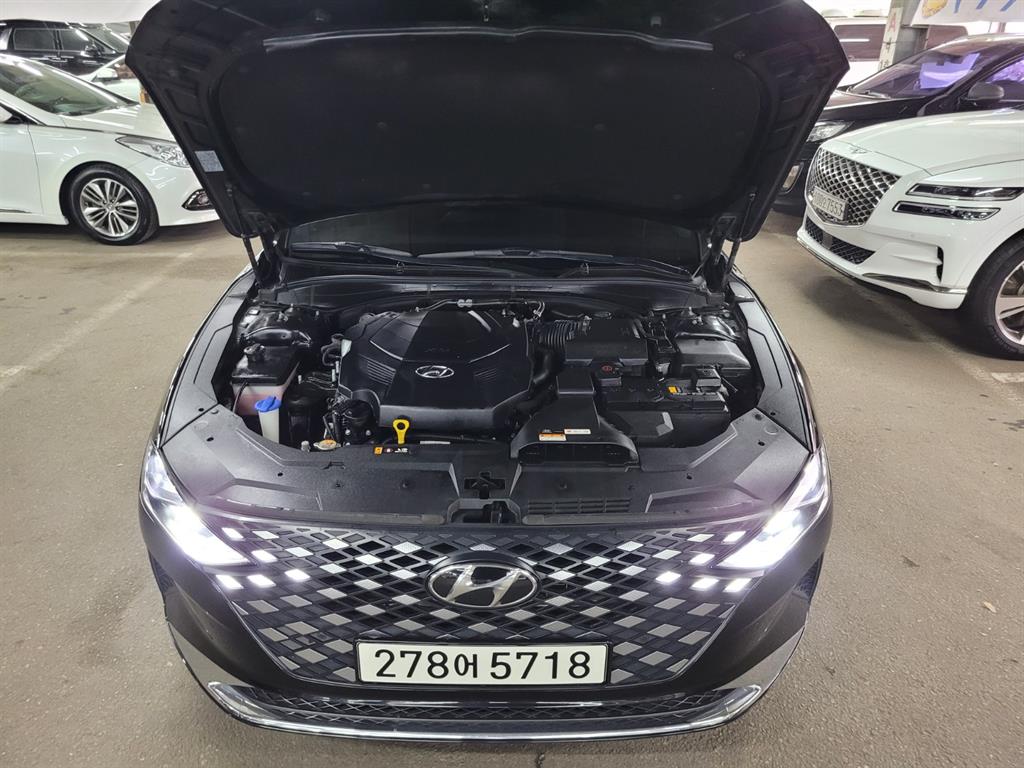 HYUNDAI Grandeur - Vista 5