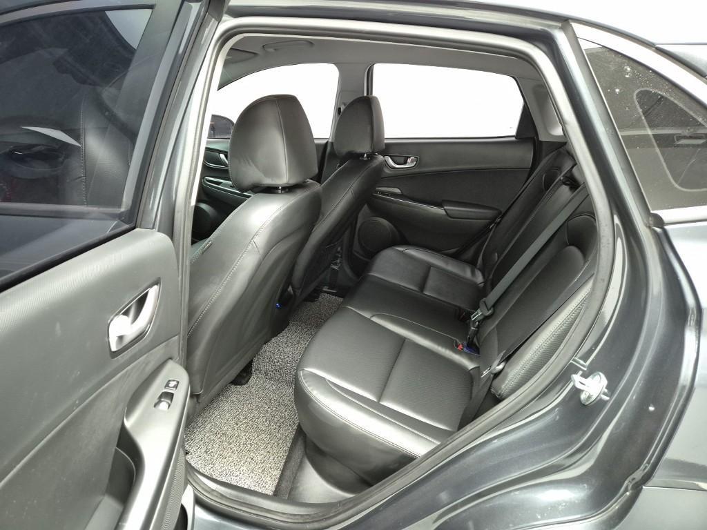 HYUNDAI Kona - Vista 12